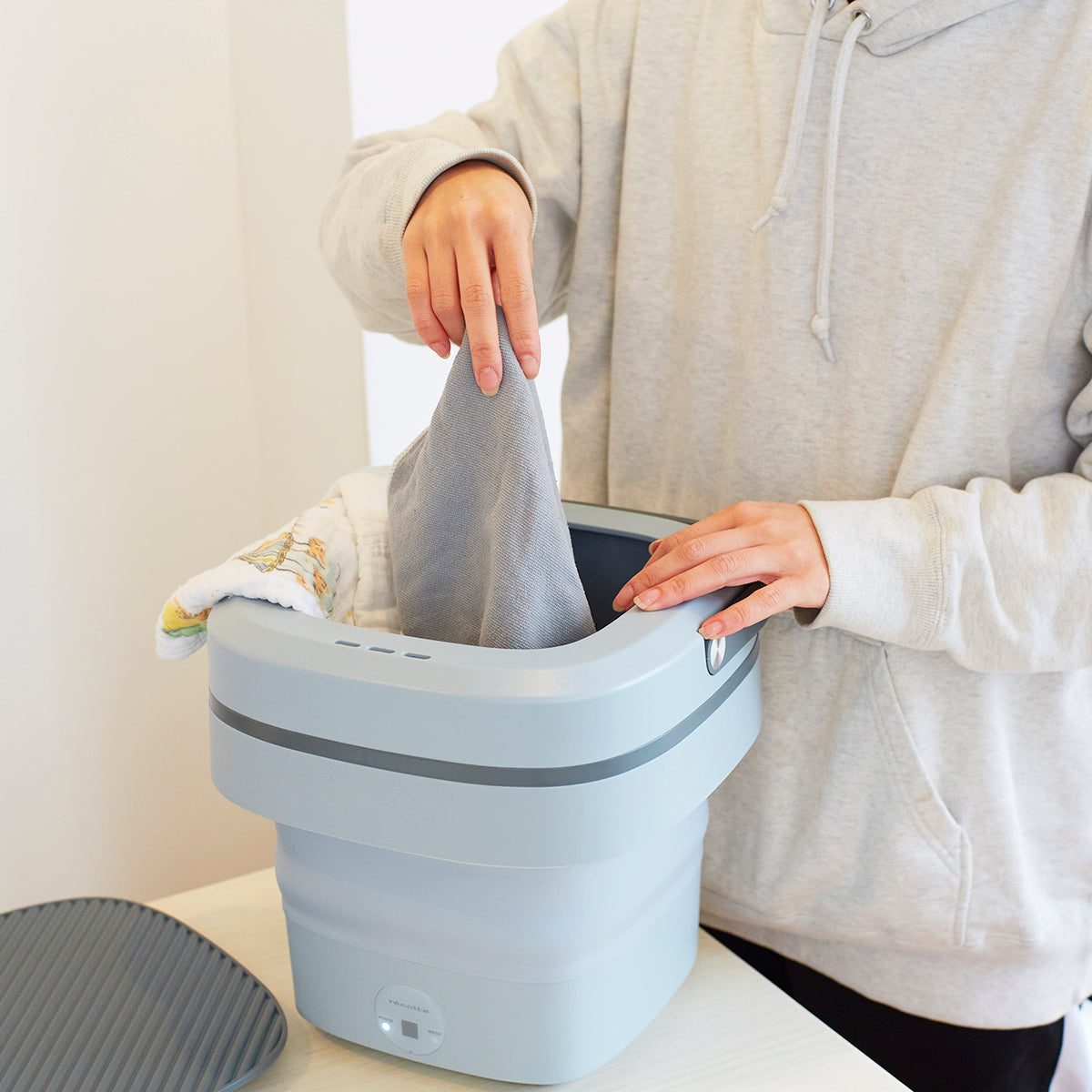 ちょっと洗い”はお任せ「たためるミニ洗濯機」 – TINYSHOP by Onnela